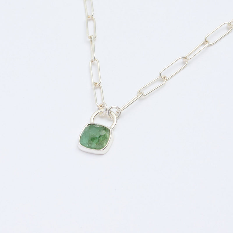 10月誕生石トルマリンのシルバーネックレス