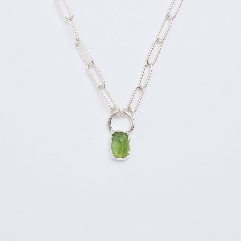 10月誕生石トルマリンのシルバーネックレス