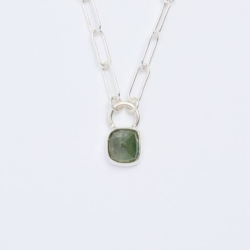 10月誕生石トルマリンのシルバーネックレス