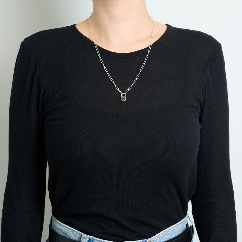 10月誕生石トルマリンのシルバーネックレス