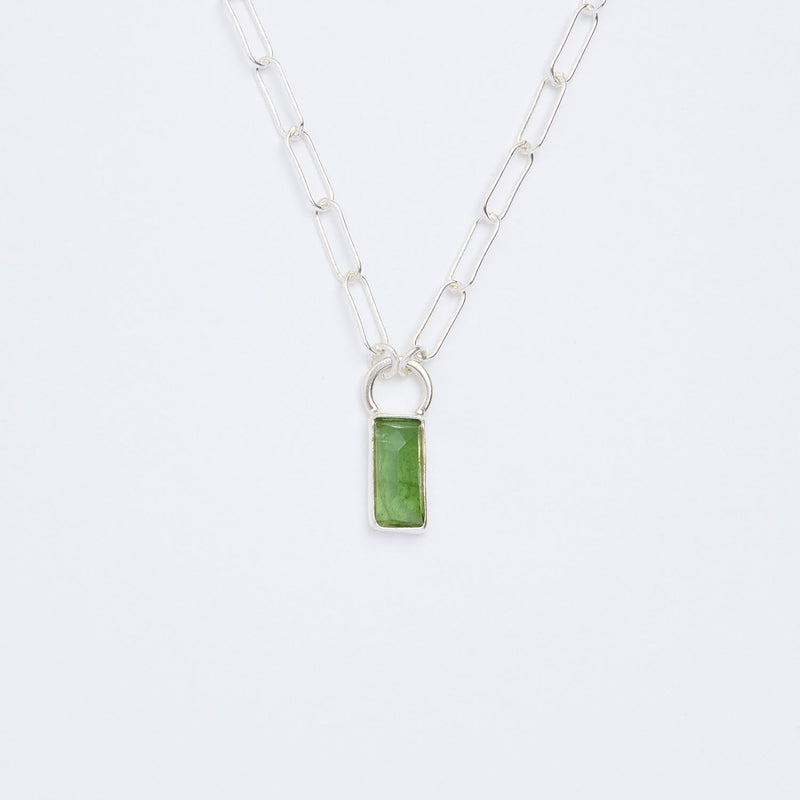 10月誕生石トルマリンのシルバーネックレス
