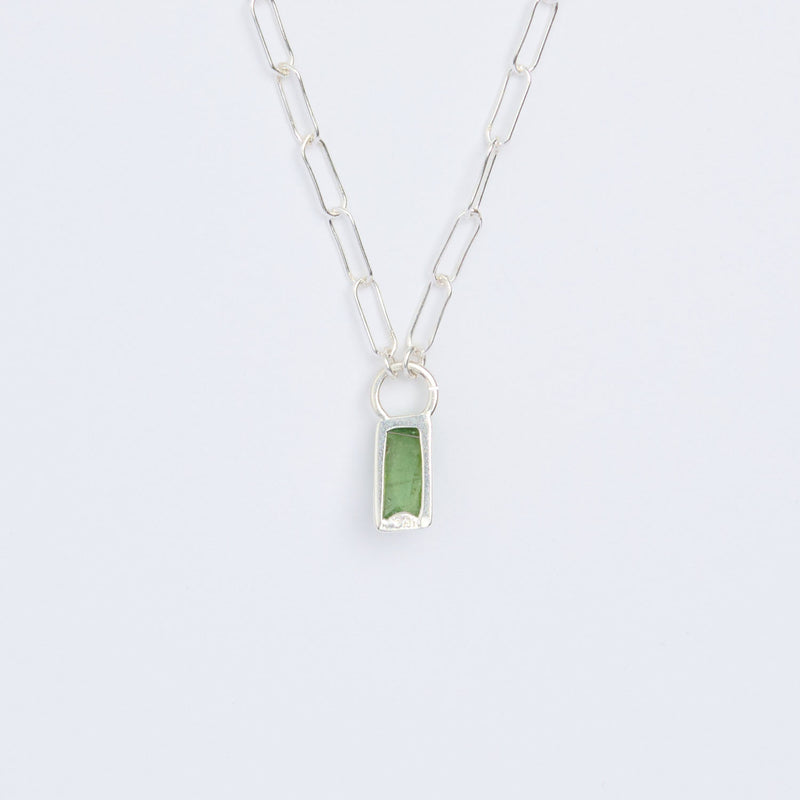 10月誕生石トルマリンのシルバーネックレス