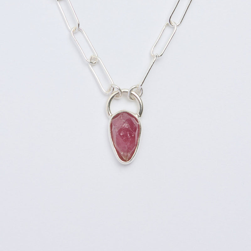 10月誕生石トルマリンのシルバーネックレス
