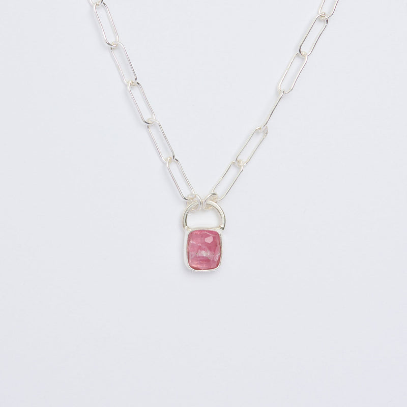 10月誕生石トルマリンのシルバーネックレス