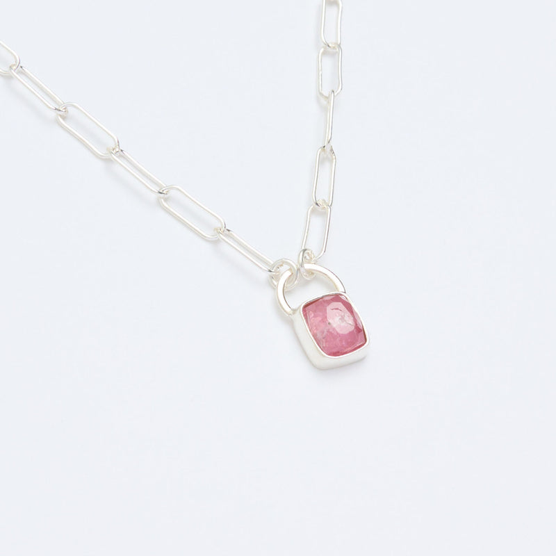 10月誕生石トルマリンのシルバーネックレス