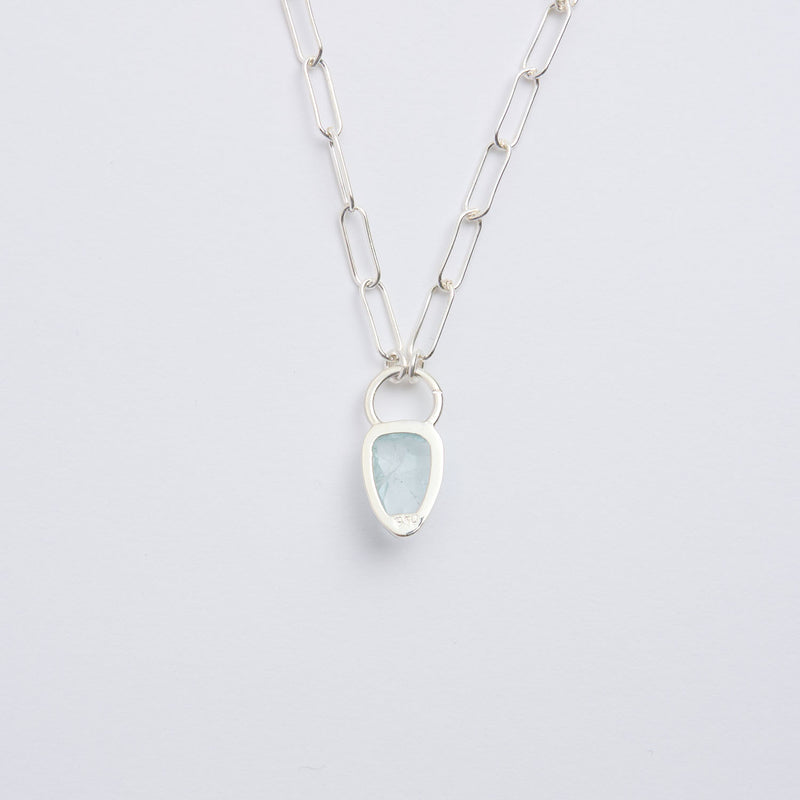 3月誕生石アクアマリンのシルバーネックレス