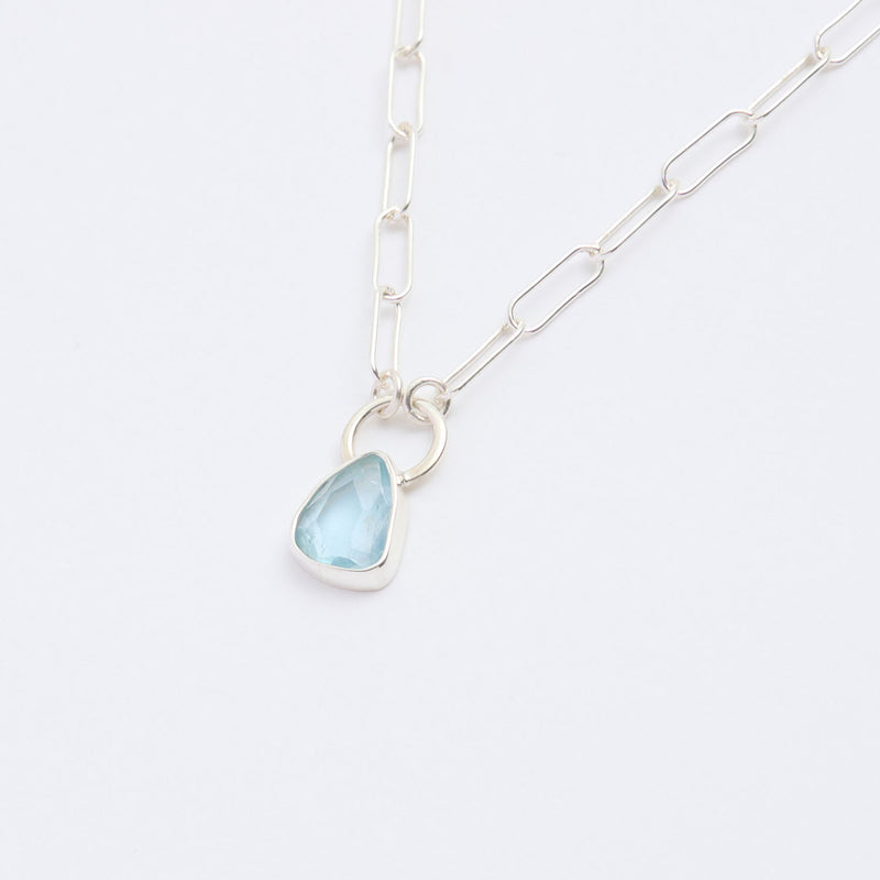 3月誕生石アクアマリンのシルバーネックレス