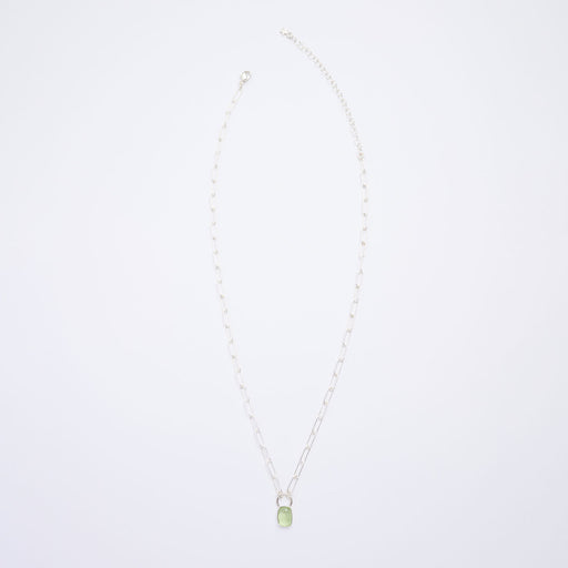8月誕生石ペリドットのシルバーネックレス