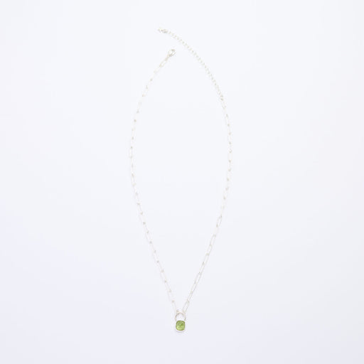 8月誕生石ペリドットのシルバーネックレス
