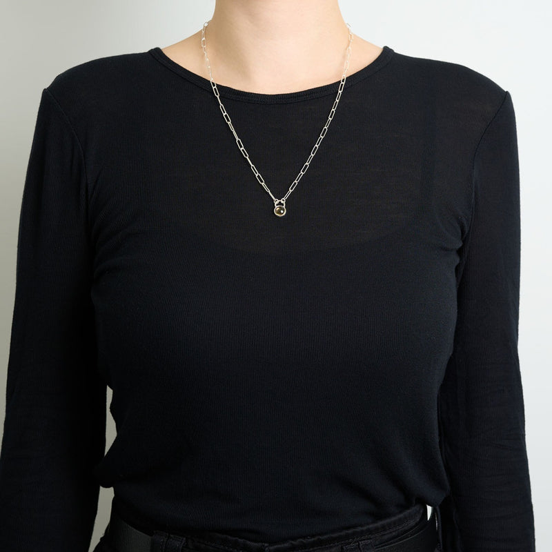 11月の誕生石シトリンのシルバーネックレス