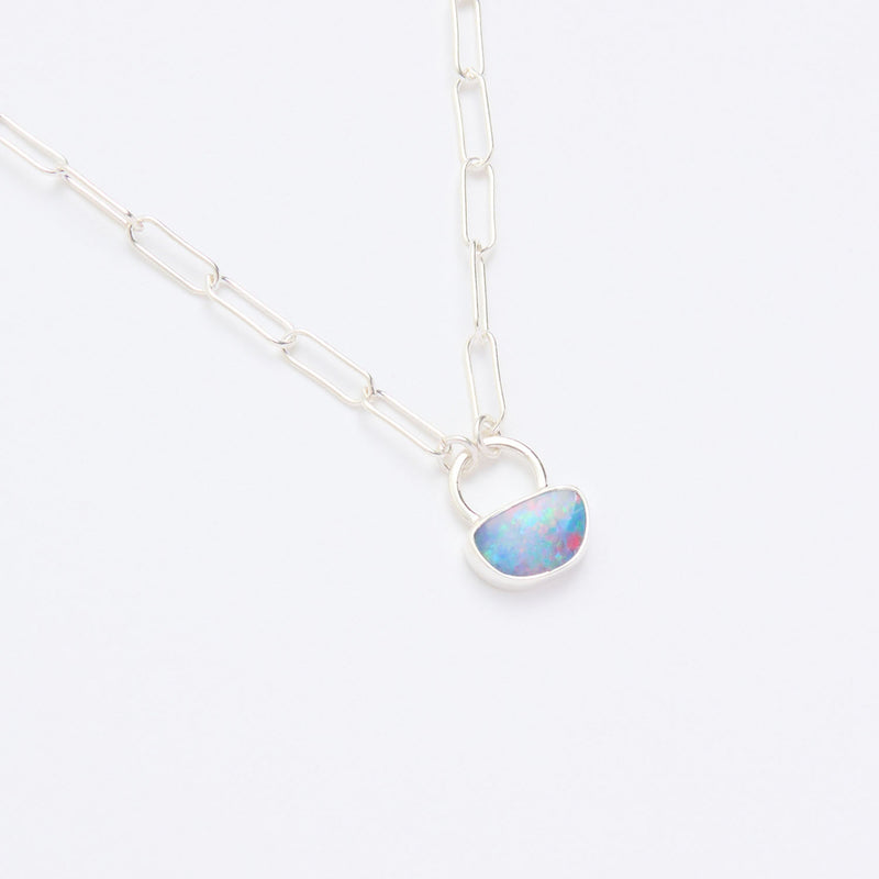 10月誕生石オパールのシルバーネックレス
