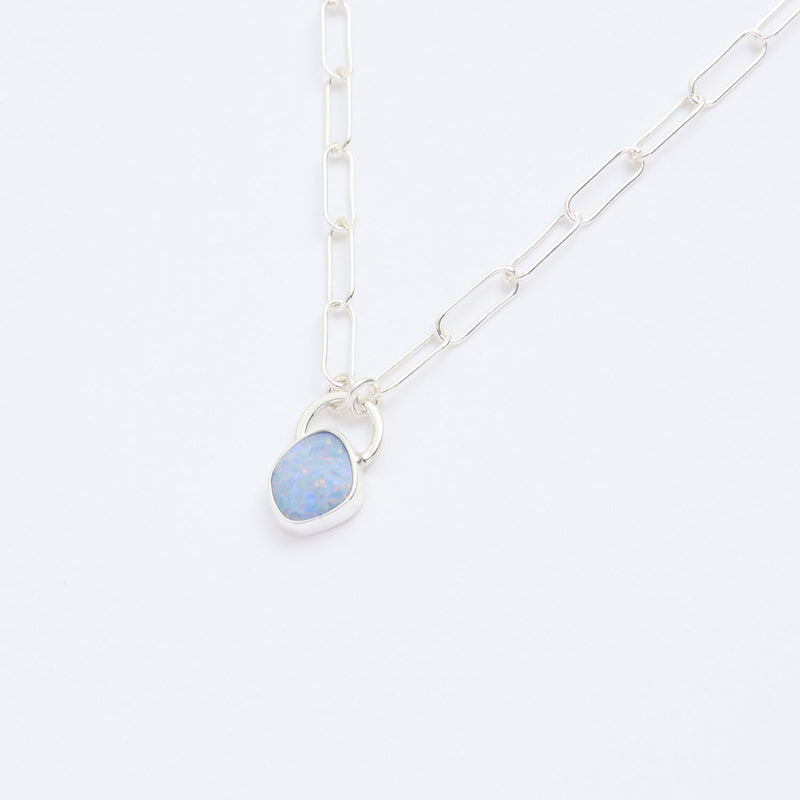 10月誕生石オパールのシルバーネックレス