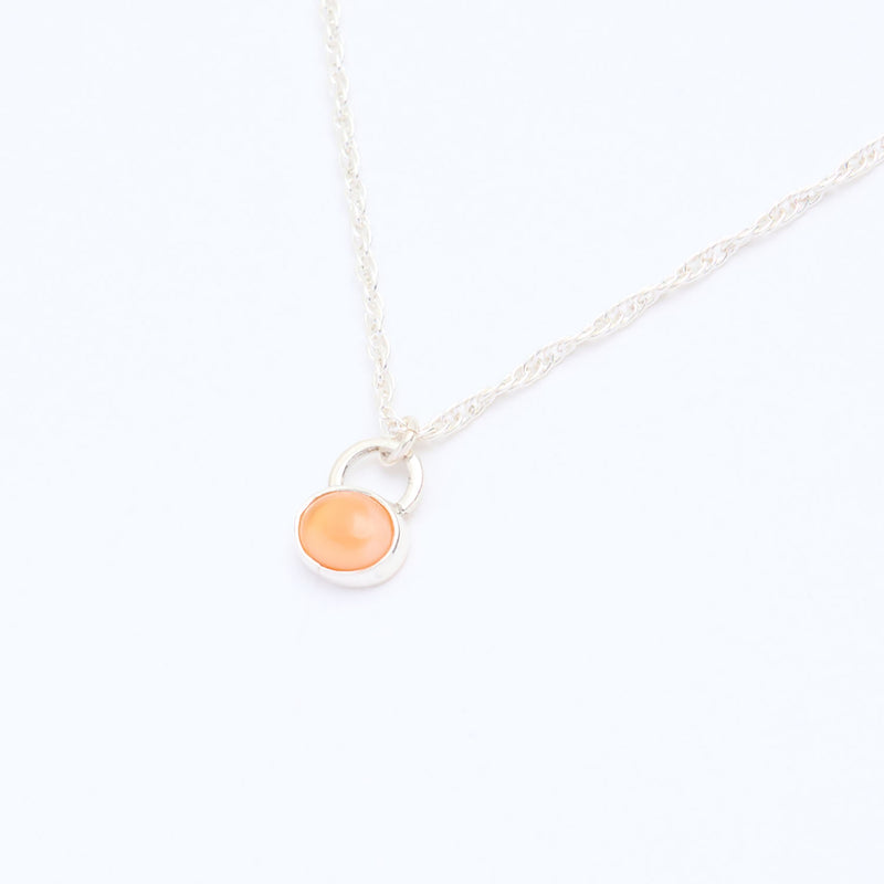 10月誕生石オパールのシルバーネックレス