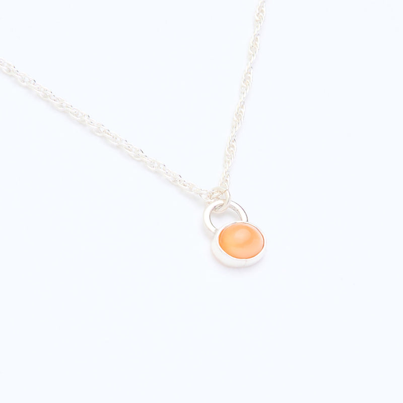 10月誕生石オパールのシルバーネックレス