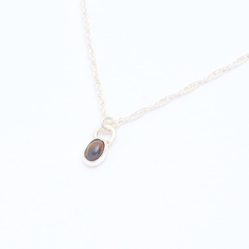 10月誕生石オパールのシルバーネックレス