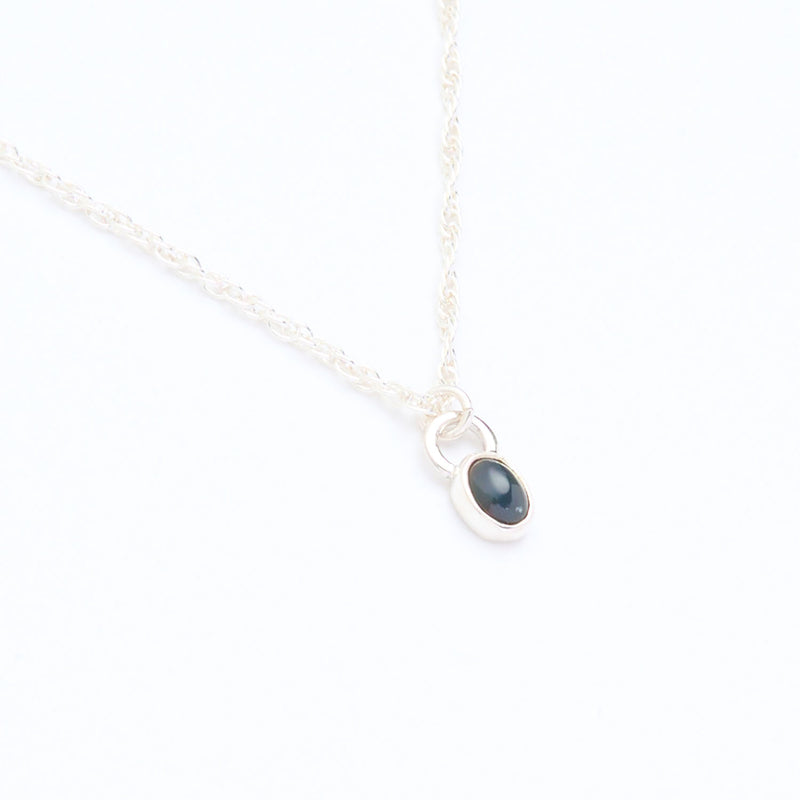 10月誕生石オパールのシルバーネックレス