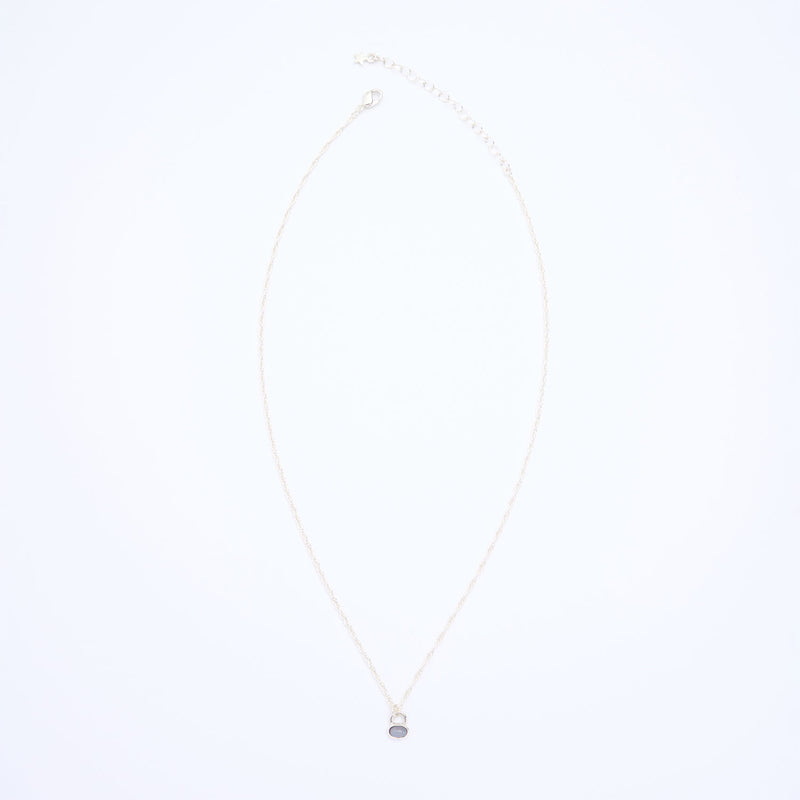 10月誕生石オパールのシルバーネックレス