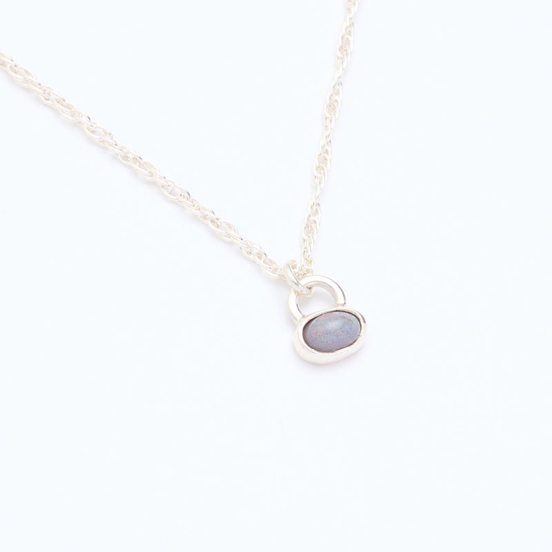 10月誕生石オパールのシルバーネックレス