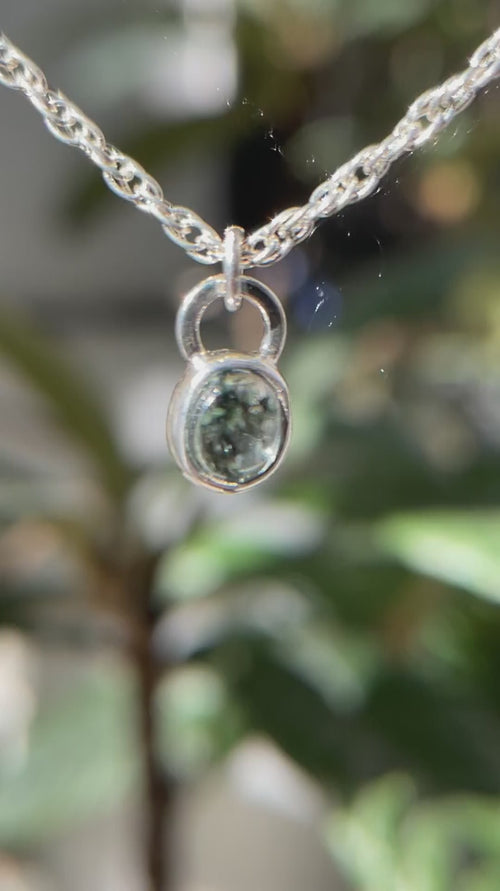 10月誕生石トルマリンのシルバーネックレス