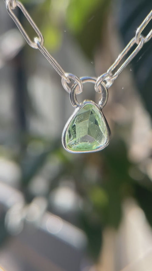 10月誕生石トルマリンのシルバーネックレス