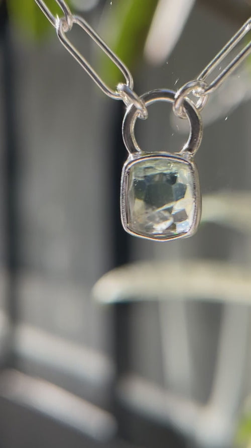 10月誕生石トルマリンのシルバーネックレス