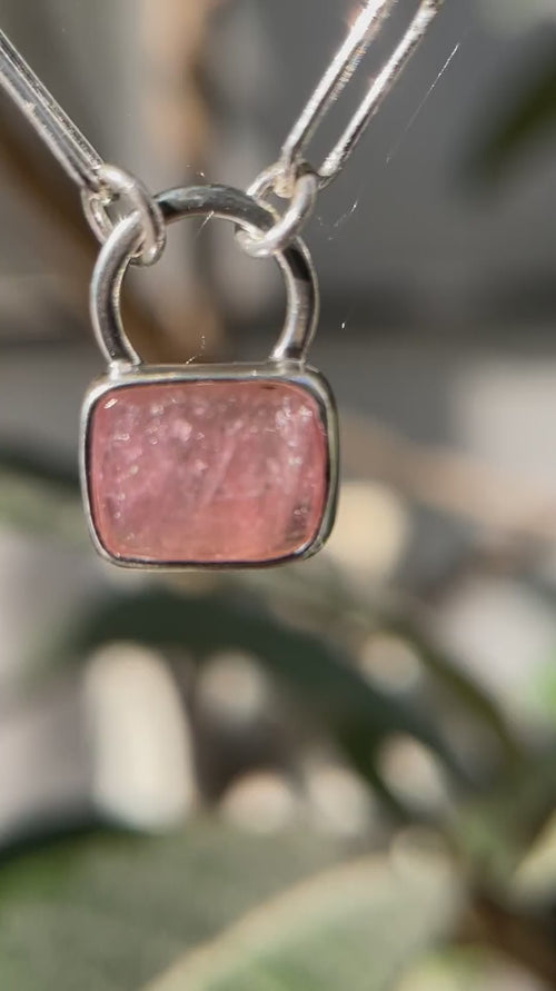 10月誕生石トルマリンのシルバーネックレス