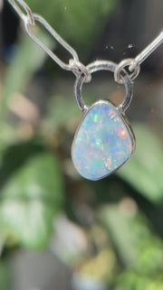 10月誕生石オパールのシルバーネックレス
