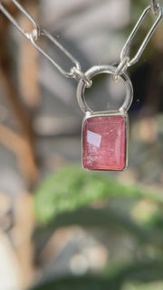 10月誕生石トルマリンのシルバーネックレス