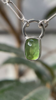 10月誕生石トルマリンのシルバーネックレス