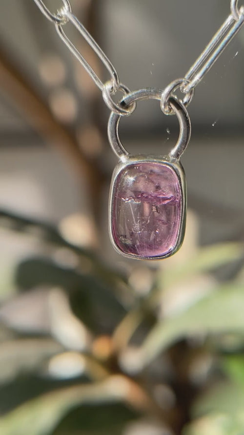 10月誕生石トルマリンのシルバーネックレス