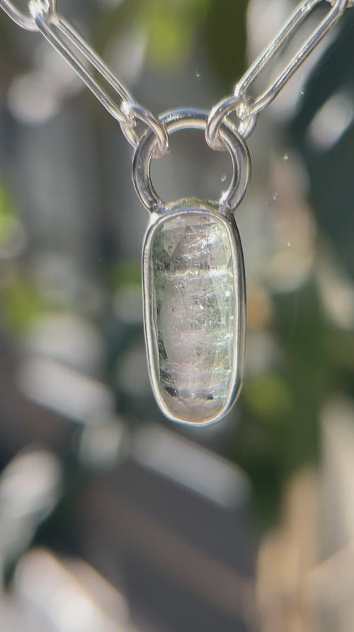 10月誕生石トルマリンのシルバーネックレス