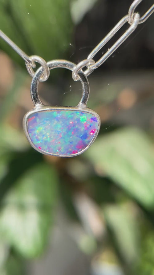 10月誕生石オパールのシルバーネックレス