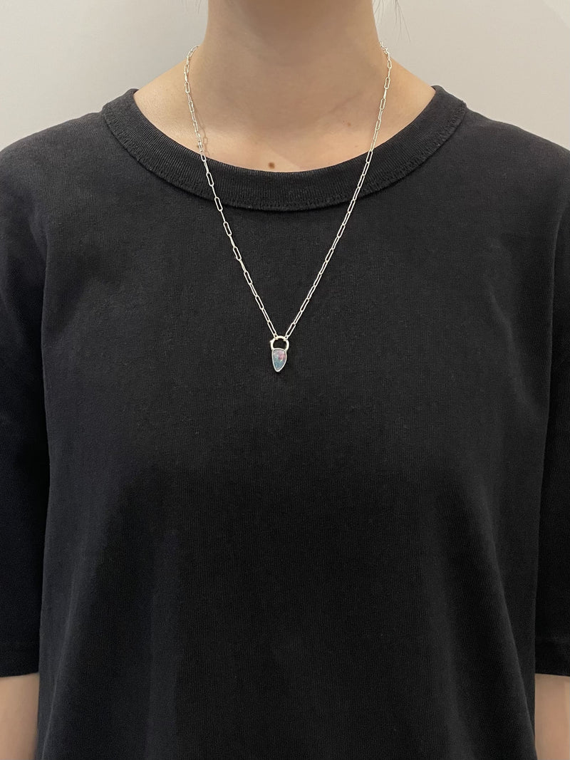 10月誕生石オパールのシルバーネックレス